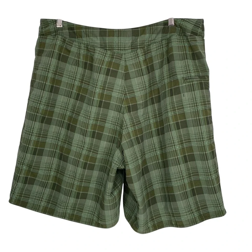 Patagonia Wavefarer Green Plaid‎ Board Shorts Swim Trunks